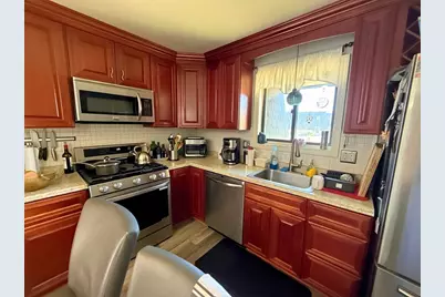202 Beekman #202, Agawam, MA 01001 - Photo 9