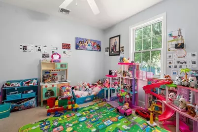 86 Granby St, Springfield, MA 01108 - Photo 21