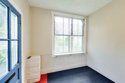 54 Montgomery Ave #Left, Holyoke, MA 01040 - Photo 17