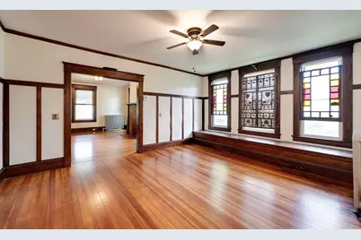 54 Montgomery Ave #Left, Holyoke, MA 01040 - Photo 5