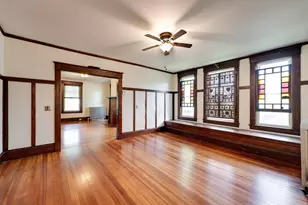 54 Montgomery Ave, Holyoke, MA 01040 - Photo 5