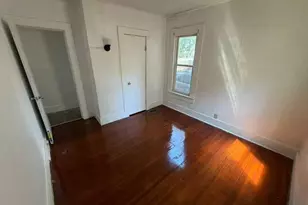 16 Alderman St, Springfield, MA 01108 - Photo 5