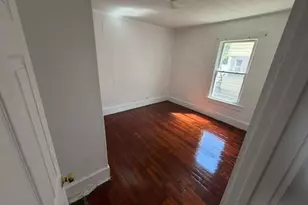 16 Alderman St, Springfield, MA 01108 - Photo 7