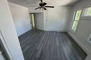 18 Alderman St, Springfield, MA 01108 - Photo 3