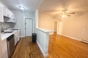 15 Ives St, Beverly, MA 01915 - Photo 3