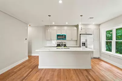 4 Mayhew St #A-SIDE, Framingham, MA 01702 - Photo 5