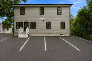 4 Mayhew St, Framingham, MA 01702 - Photo 17
