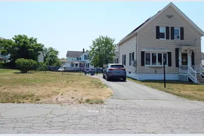288 Irvington St, New Bedford, MA 02745 - Photo 1