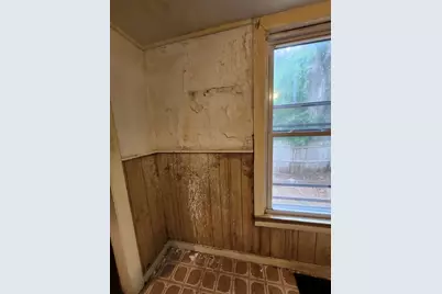1 Gibbs Ct, Orange, MA 01364 - Photo 15