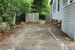 1 Gibbs Ct, Orange, MA 01364 - Photo 3