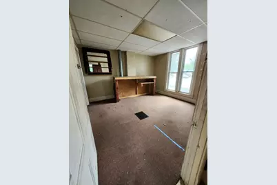 1 Gibbs Ct, Orange, MA 01364 - Photo 9