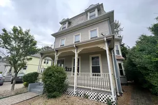 49 Pearl St, Newton, MA 02468 - Photo 3