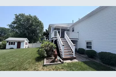 84 Wanda St, Chicopee, MA 01013 - Photo 3