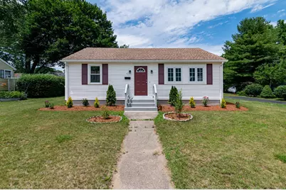 43 Chestnut Avenue, Auburn, MA 01501 - Photo 1