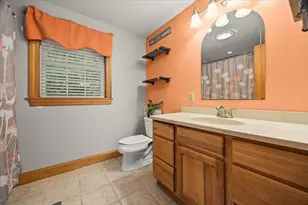 20 Worcester St, Taunton, MA 02780 - Photo 15