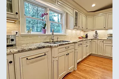 9 Lantern Rd, Belmont, MA 02478 - Photo 9