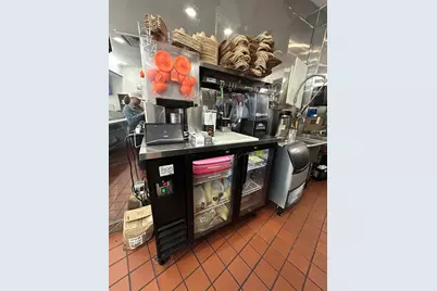 914 Morton St, Boston, MA 02126 - Photo 5