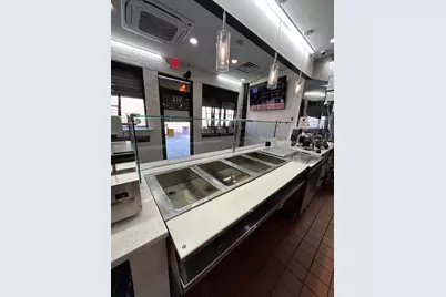 914 Morton St, Boston, MA 02126 - Photo 9