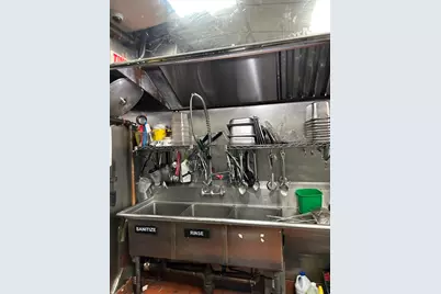 914 Morton St, Boston, MA 02126 - Photo 17