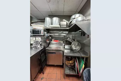 914 Morton St, Boston, MA 02126 - Photo 15