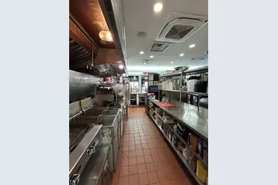914 Morton St, Boston, MA 02126 - Photo 11
