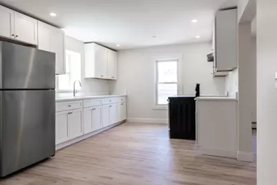 71 Friend St #2nd, Gloucester, MA 01930 - Photo 1