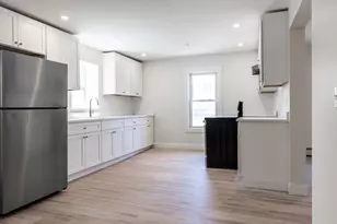 71 Friend St, Gloucester, MA 01930 - Photo 1