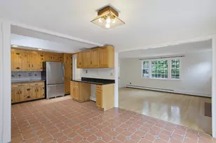 37 Woodbury Rd, Southborough, MA 01772 - Photo 5