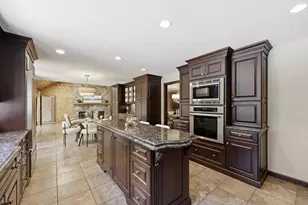 1051 Converse St, Longmeadow, MA 01106 - Photo 11