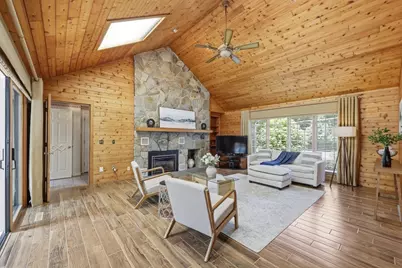 1051 Converse St, Longmeadow, MA 01106 - Photo 13