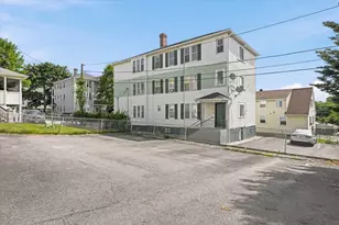16 Plantation St, Worcester, MA 01604 - Photo 5
