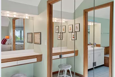 40 Hidden Cove Road Unit 2 #2, Oak Bluffs, MA 02557 - Photo 21