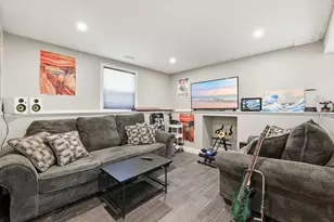 18 Tremont St, Billerica, MA 01821 - Photo 29