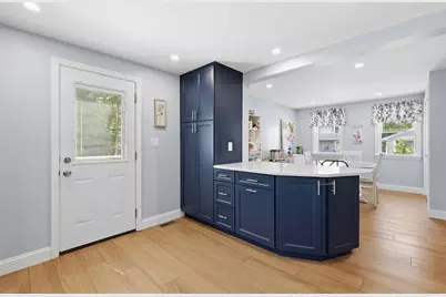 18 Tremont St, Billerica, MA 01821 - Photo 13