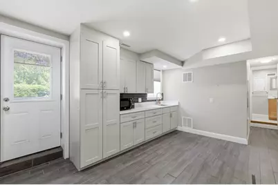 18 Tremont St, Billerica, MA 01821 - Photo 35