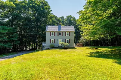 37 Breakneck Rd, Sturbridge, MA 01566 - Photo 1