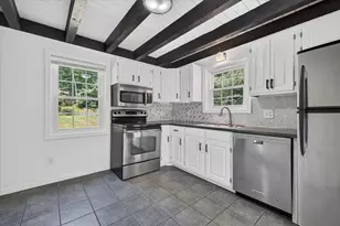 37 Breakneck Rd, Sturbridge, MA 01566 - Photo 5