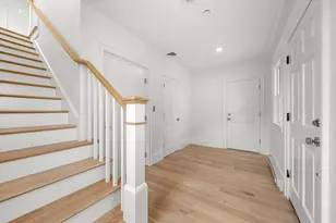 66 Pleasant St, Marblehead, MA 01945 - Photo 5