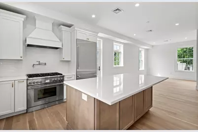 64 Pleasant Street #B, Marblehead, MA 01945 - Photo 9