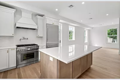 64 Pleasant Street #B, Marblehead, MA 01945 - Photo 9