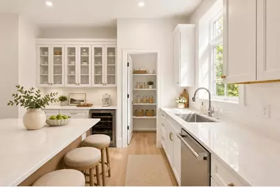 64 Pleasant Street #A, Marblehead, MA 01945 - Photo 3