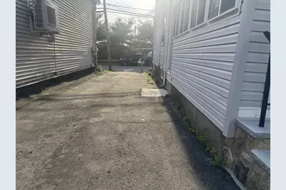 10 Payton St, Lowell, MA 01852 - Photo 5