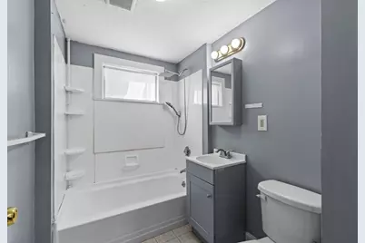 10 Essex St, Brockton, MA 02301 - Photo 15