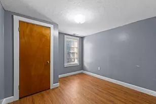 10 Essex St, Brockton, MA 02301 - Photo 19