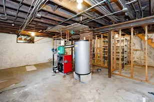 20 Grover St, Beverly, MA 01915 - Photo 39