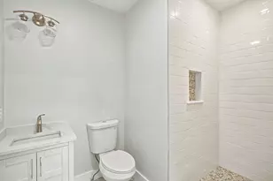 4 Mayhew St, Framingham, MA 01702 - Photo 9