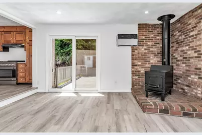 4 Capitol Street, Methuen, MA 01844 - Photo 9