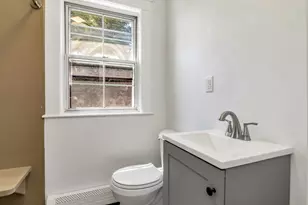 4 Capitol St, Methuen, MA 01844 - Photo 11