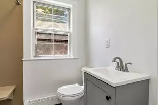 4 Capitol St, Methuen, MA 01844 - Photo 11