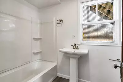 219 Pelham Street, Methuen, MA 01844 - Photo 21